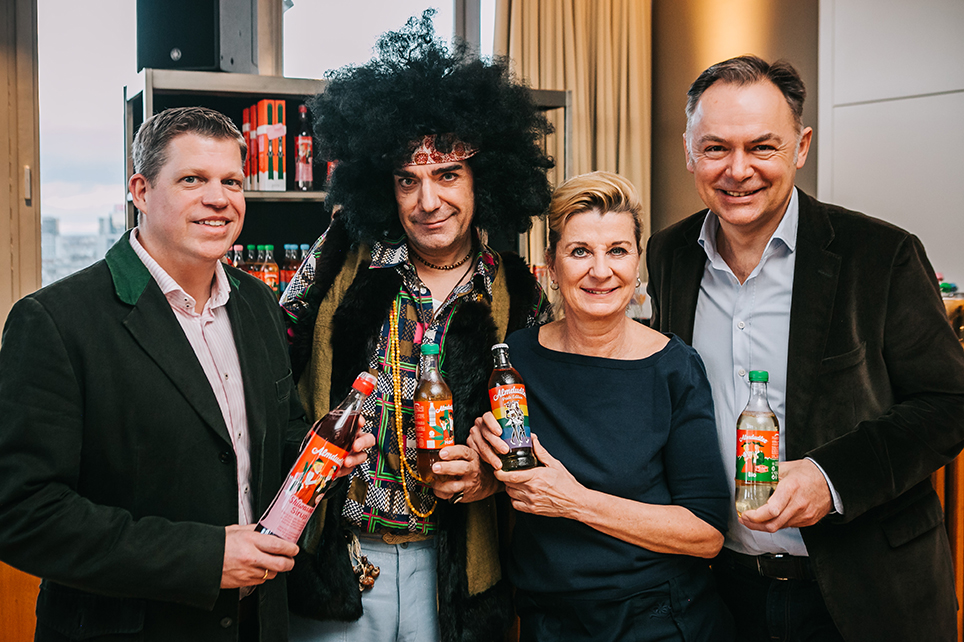 Almdudler blickt entspannt auf das neue Jahr 2020 Almdudler